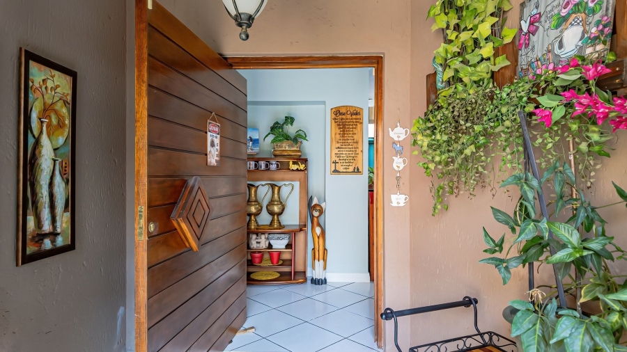 3 Bedroom Property for Sale in Boschdal North West